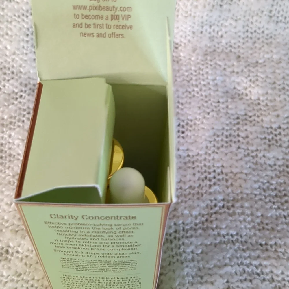 PIXI Clarity Concentrate Salicylic Acid/Probiotics, 30ml/1.0fl oz - Picture 4 of 9